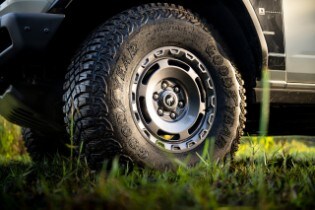 2022 Ford Bronco® Everglades™ Desert Sand 
